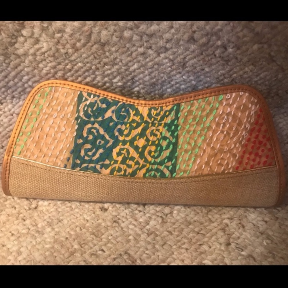 Aarong Jute & Hand Embroidered Clutch
